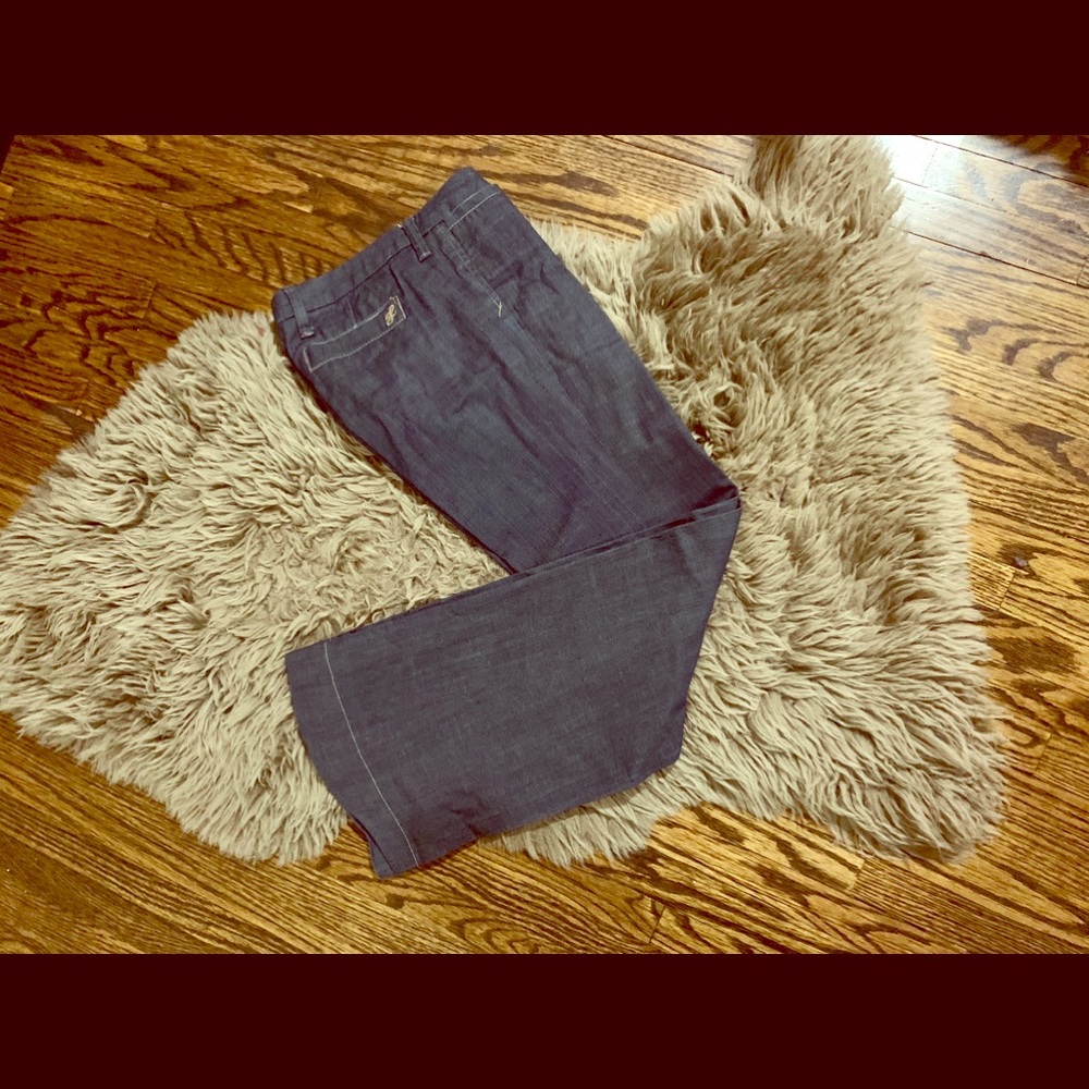 Trouser leg jeans.